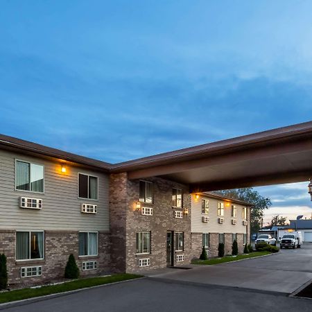 Hotel Super 8 By Wyndham Rexburg Esterno foto