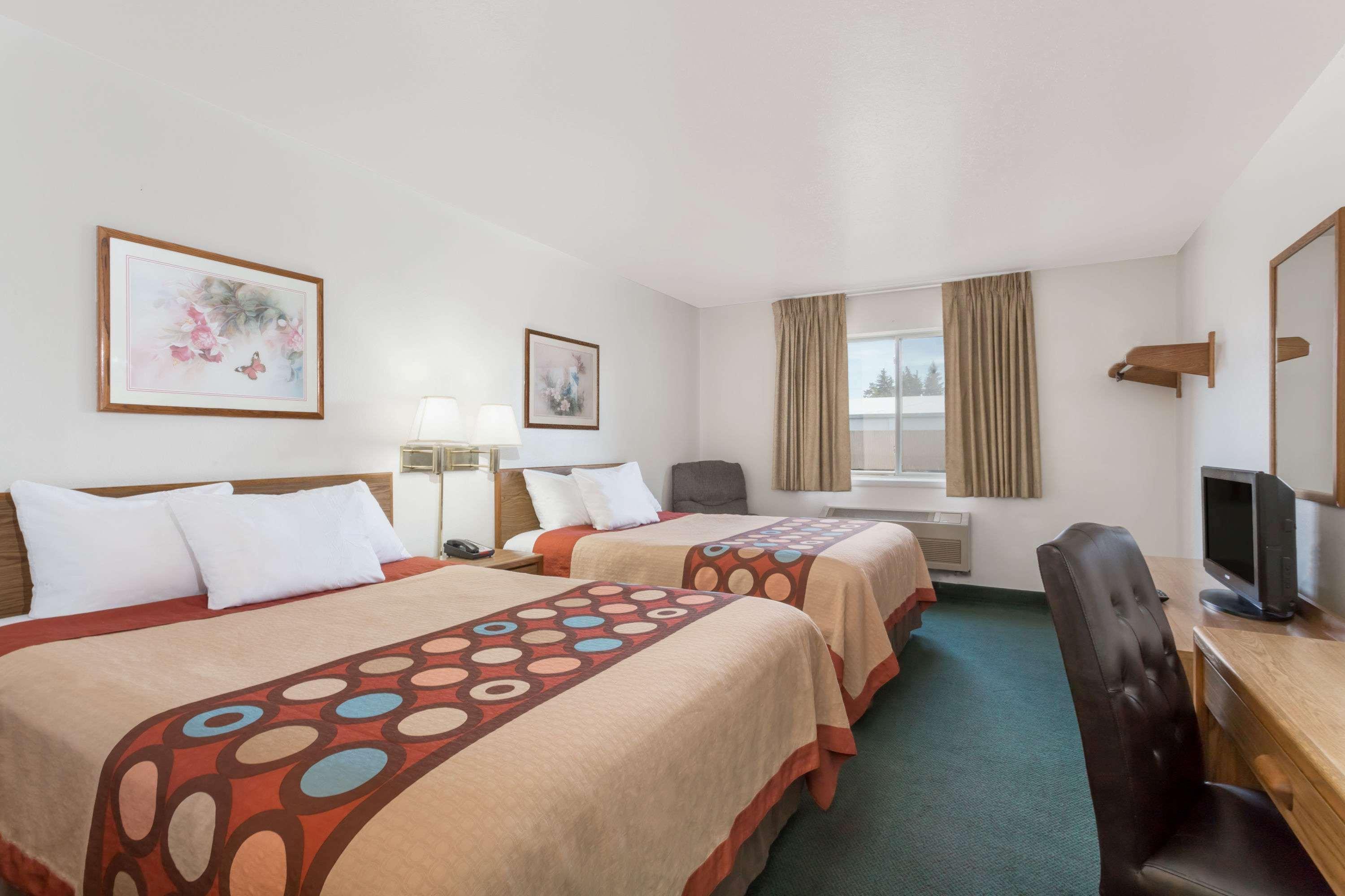 Hotel Super 8 By Wyndham Rexburg Esterno foto
