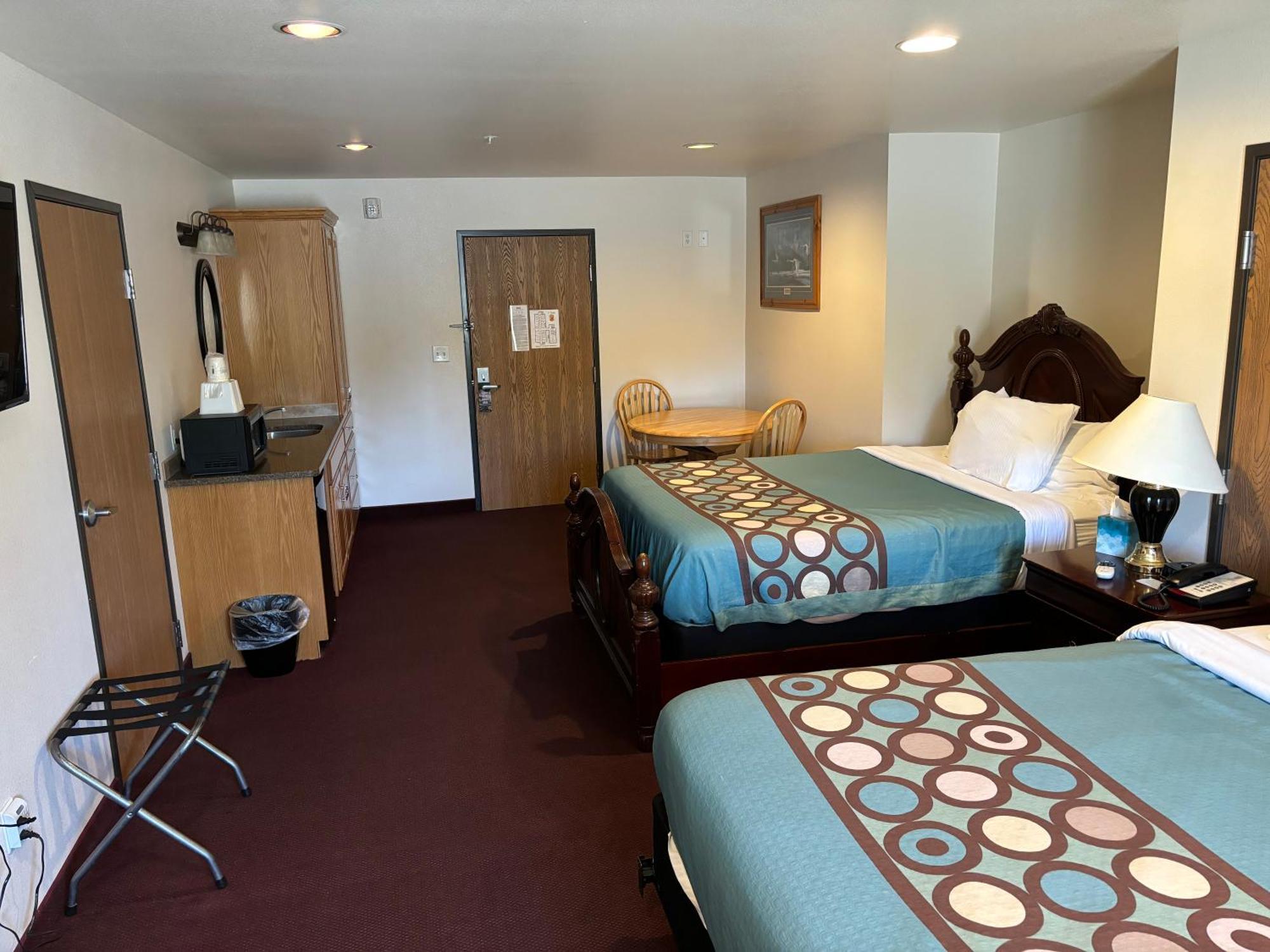 Hotel Super 8 By Wyndham Rexburg Esterno foto