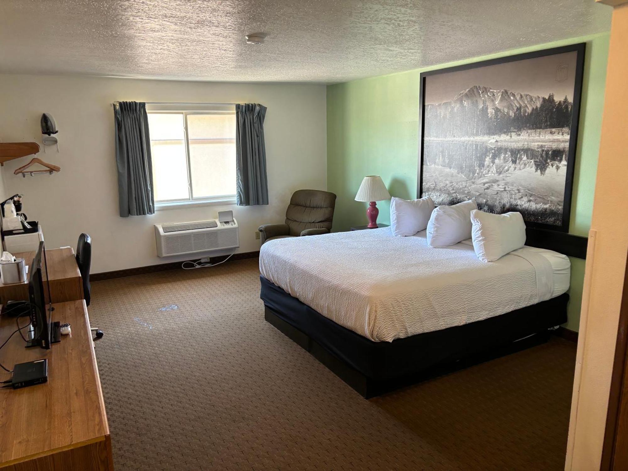 Hotel Super 8 By Wyndham Rexburg Esterno foto