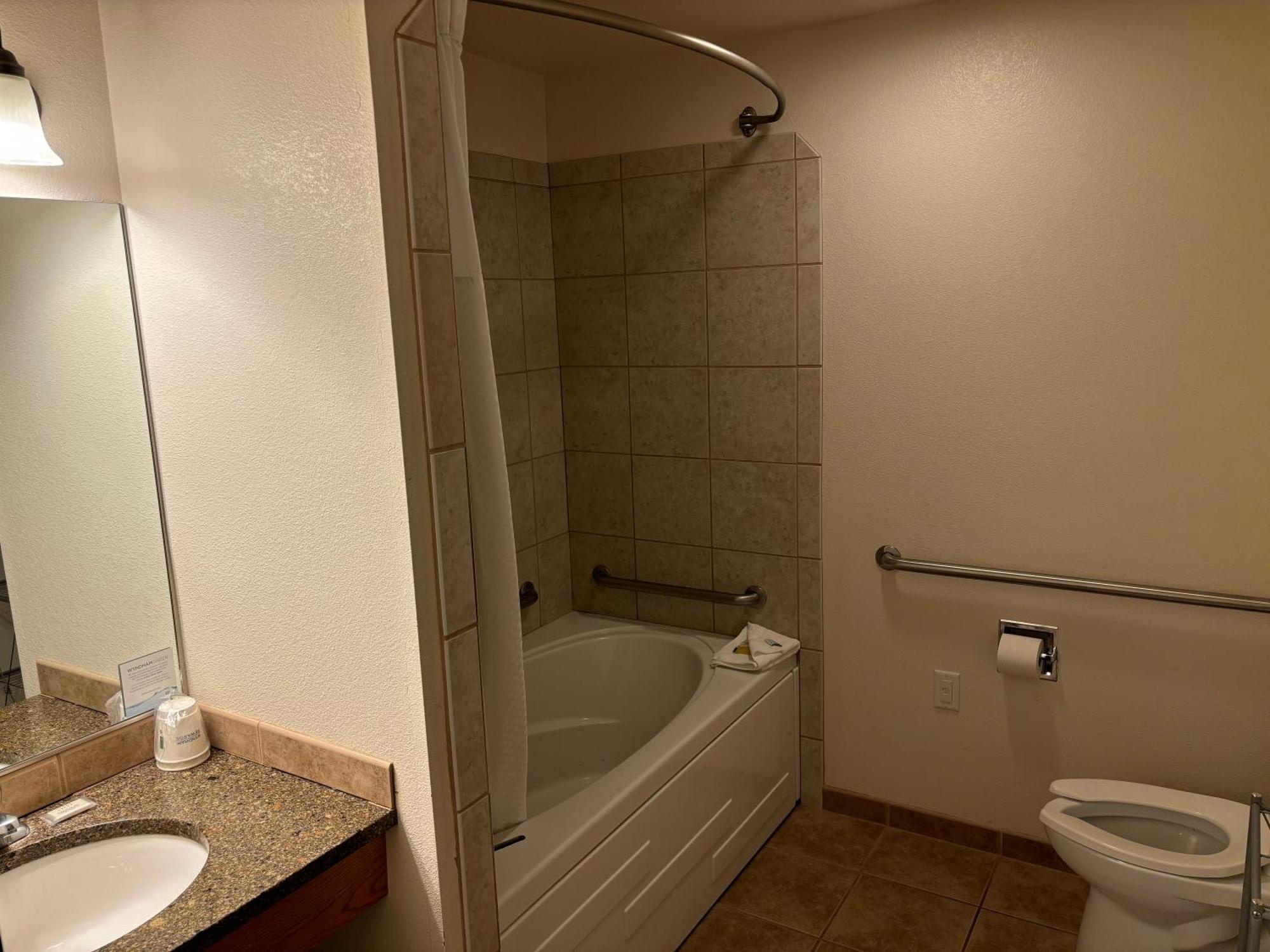 Hotel Super 8 By Wyndham Rexburg Esterno foto